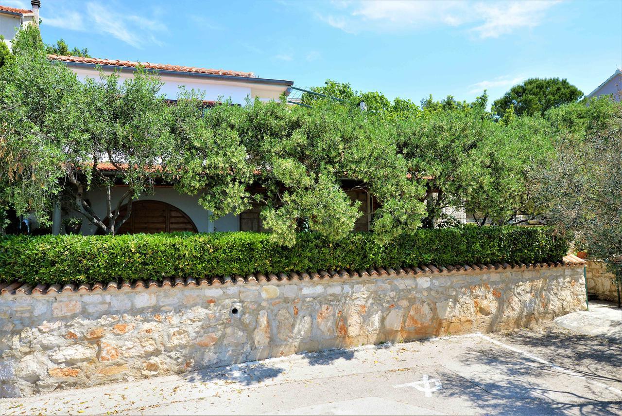 Sea Side Apartment Murter Esterno foto